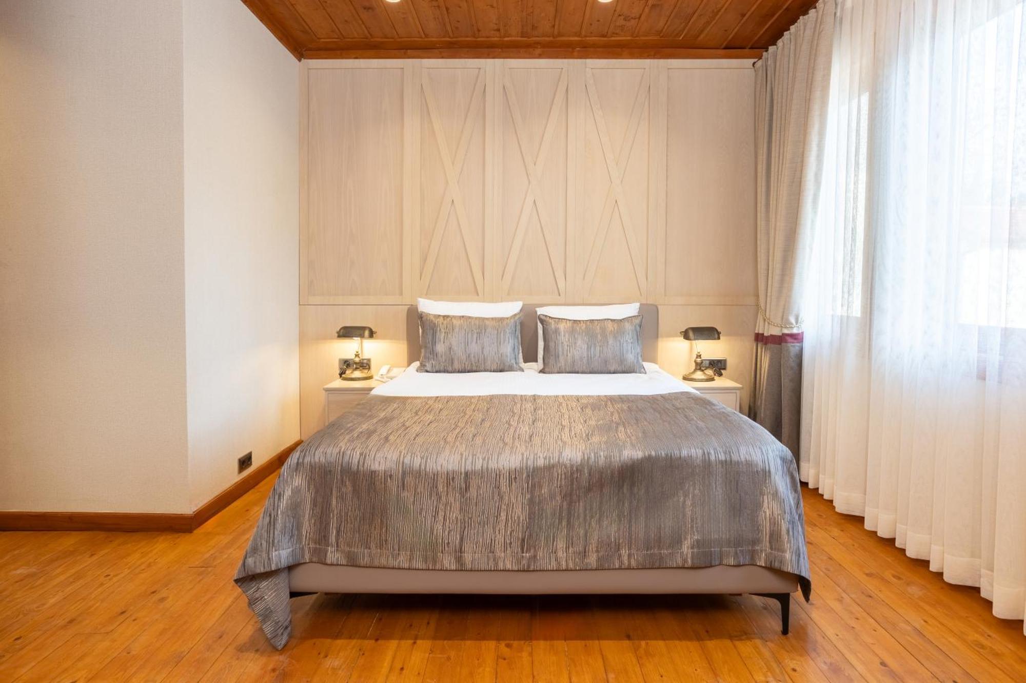 Otel Dumos